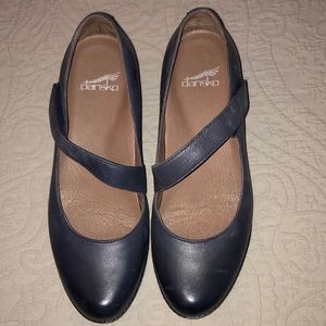 Dansko blue shoes